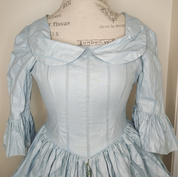 Antique Colonial Fronteer Floral Dress - Picture 6 of 15